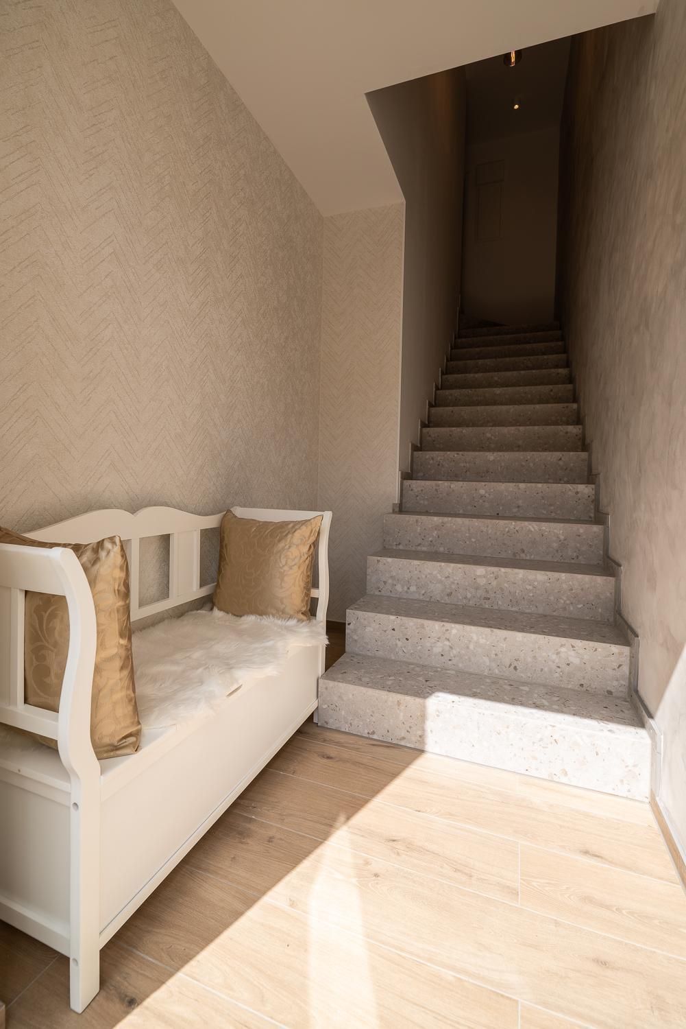 Apartments Kras 24 With Pool Сежана Екстериор снимка